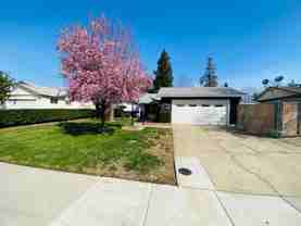 2329 Moraine Cir - Photo 1 of 1