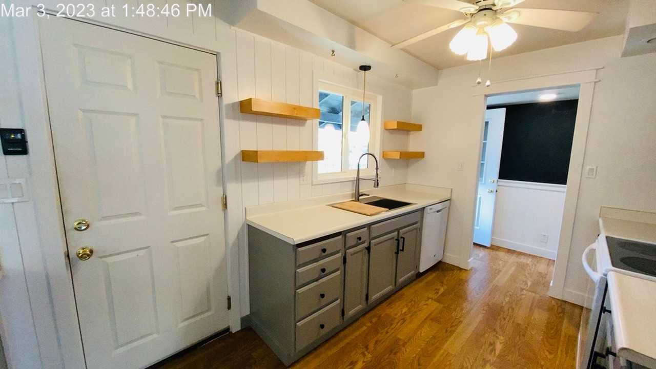 2329 Moraine Cir - Photo 4 of 26
