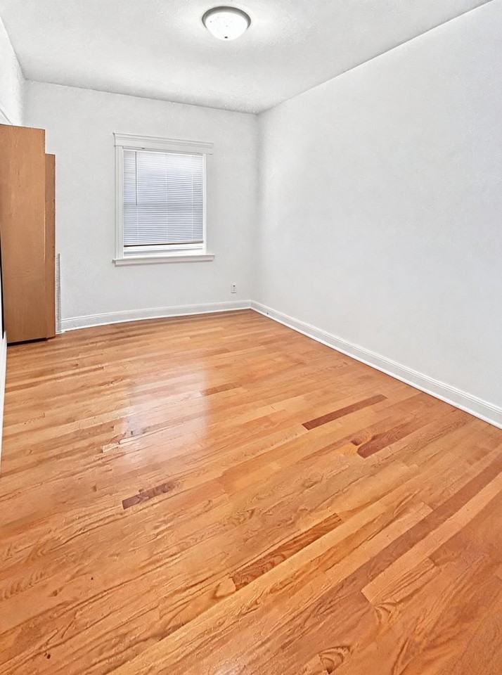 1657 W Wrightwood Ave - Photo 6 of 19