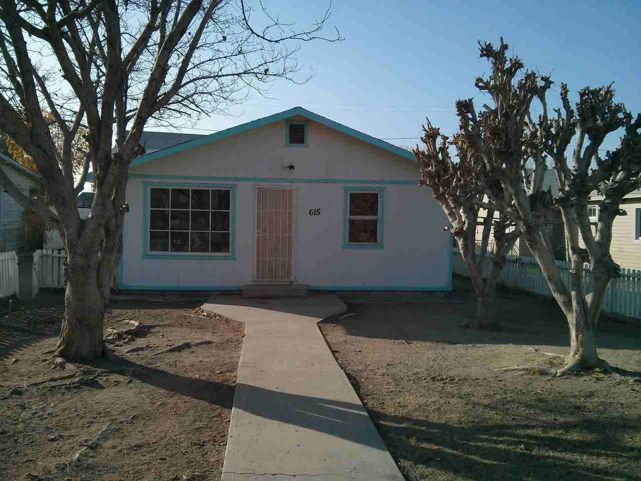 615 Tyler St - Photo 2 of 20