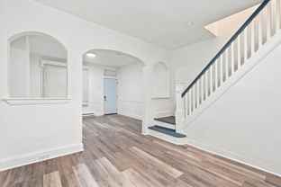 2411 W Oakdale St - Photo 1 of 1