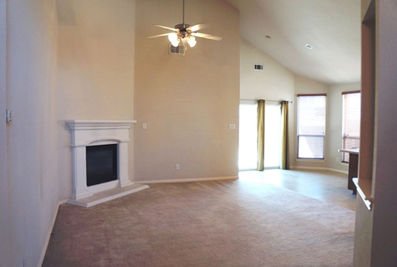 2756 Red Wolf Dr - Photo 3 of 13