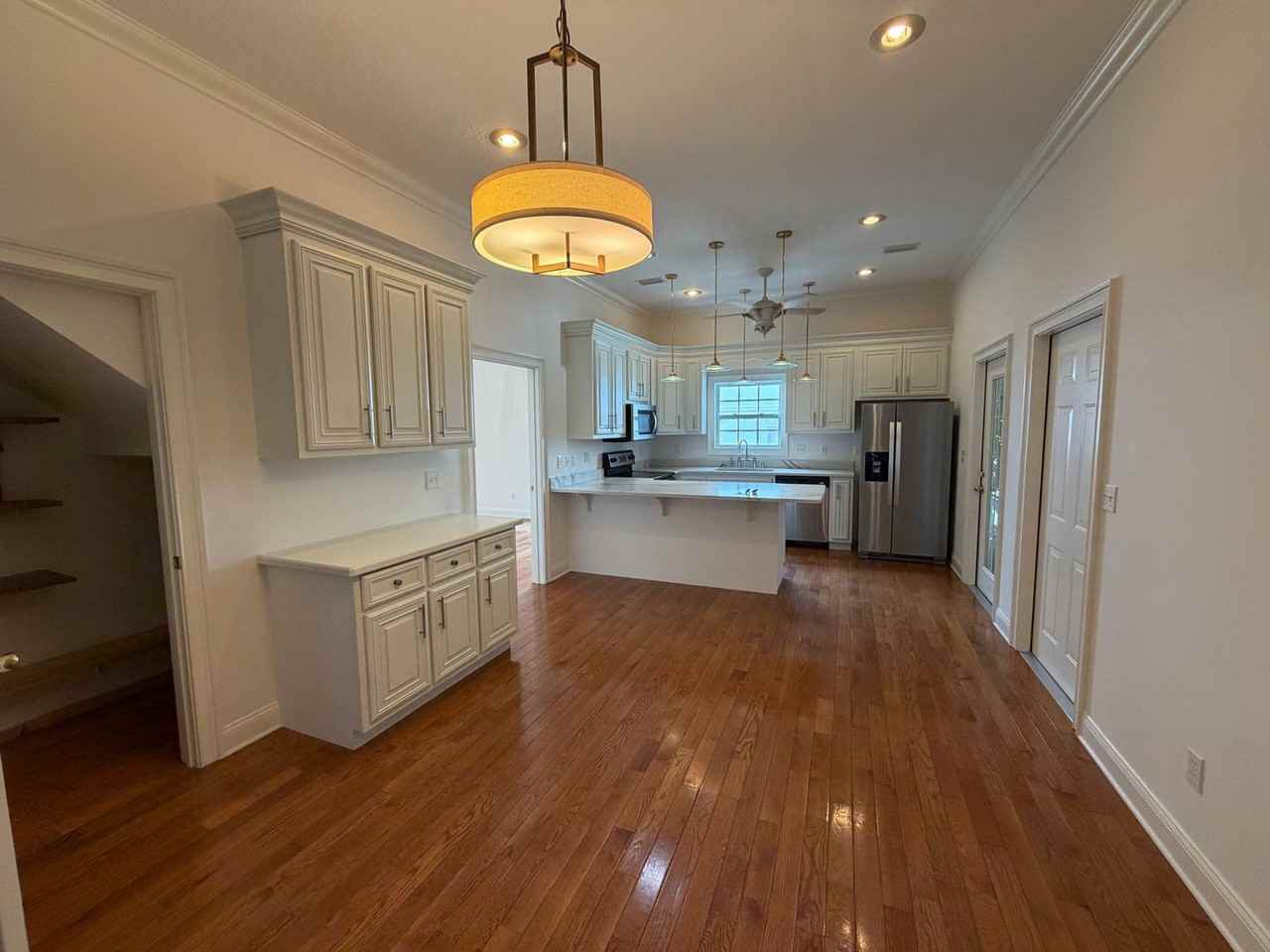105 Serenity Ln - Photo 7 of 30