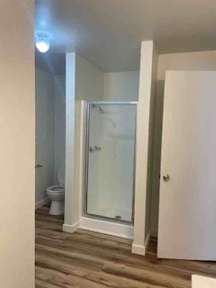 902 Glen Rose Rd - Photo 6 of 10