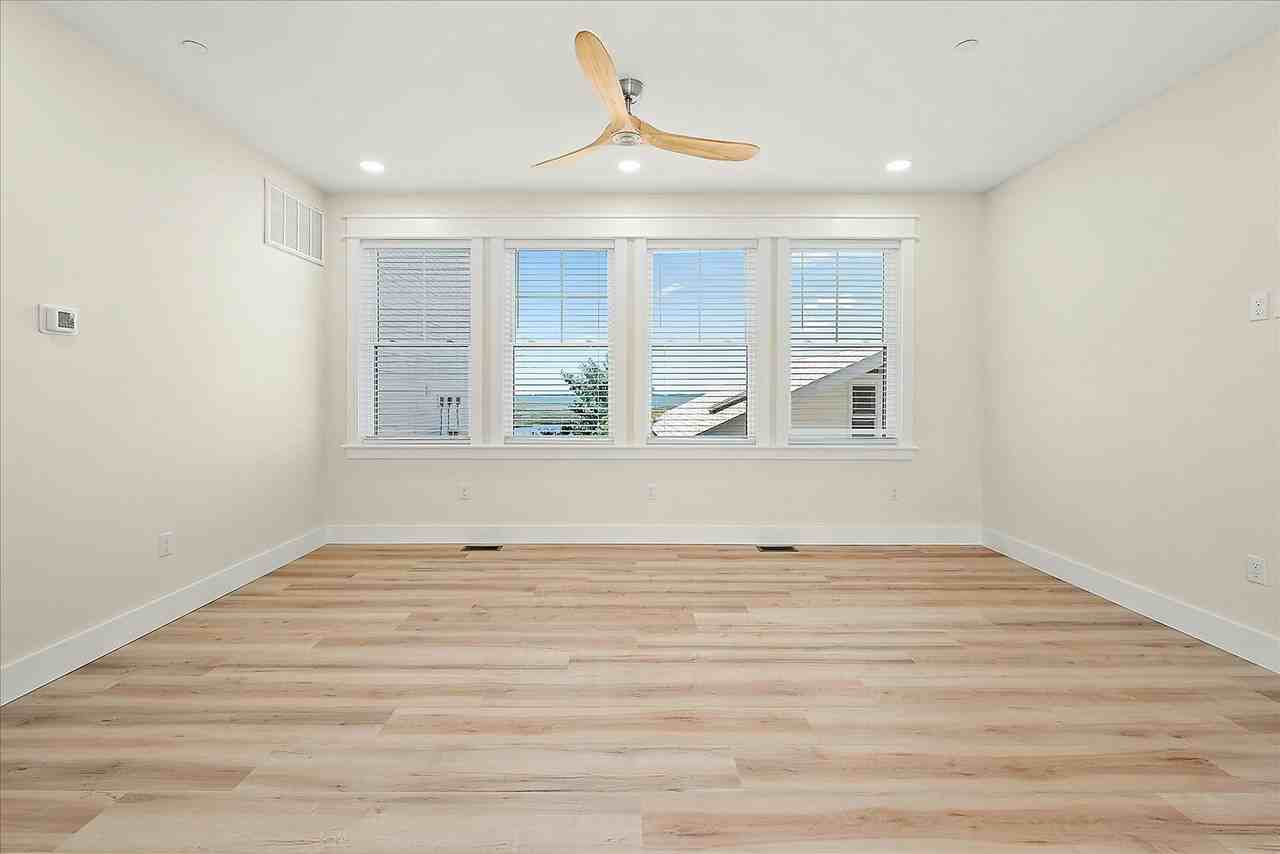 116 78th Street - Photo 4 of 35