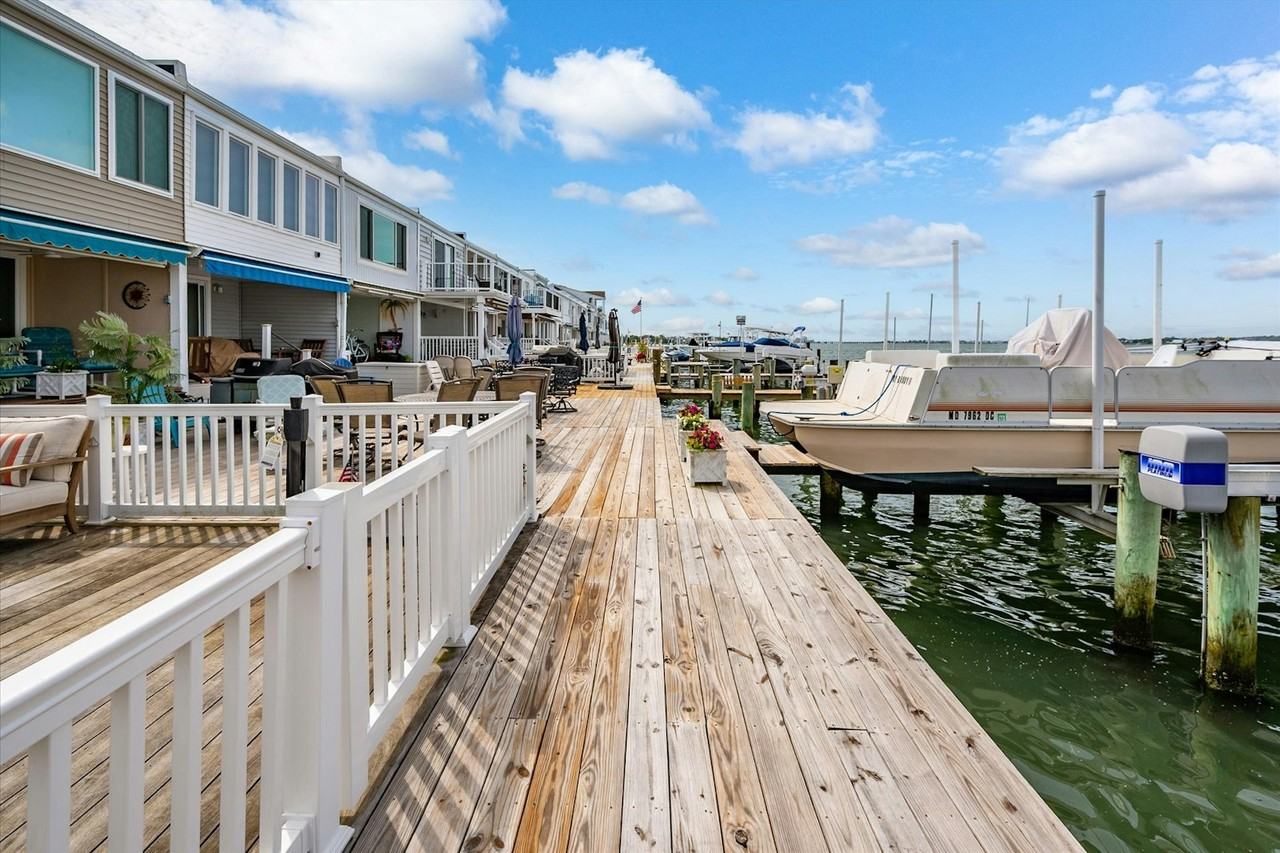 617 Bayshore Drive, 49, Unit 49 - Photo 4 of 50