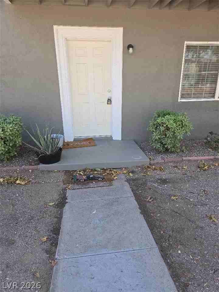 648 Avenue A #18 - Photo 3 of 3