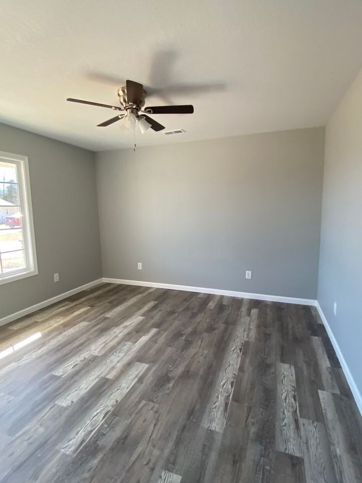353 Apple Park Way - Photo 2 of 8