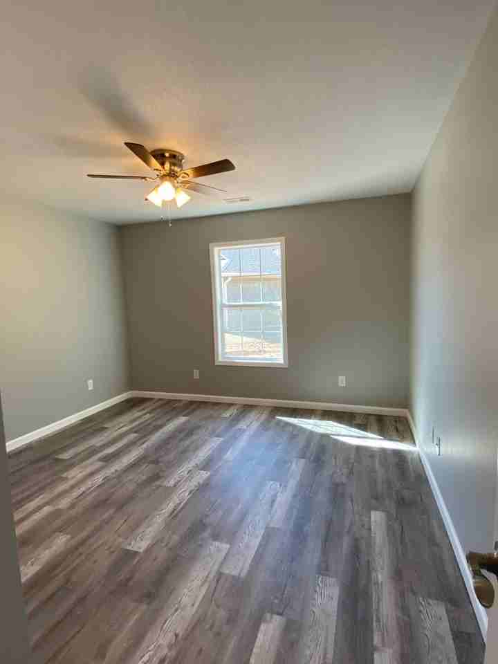 353 Apple Park Way - Photo 6 of 8
