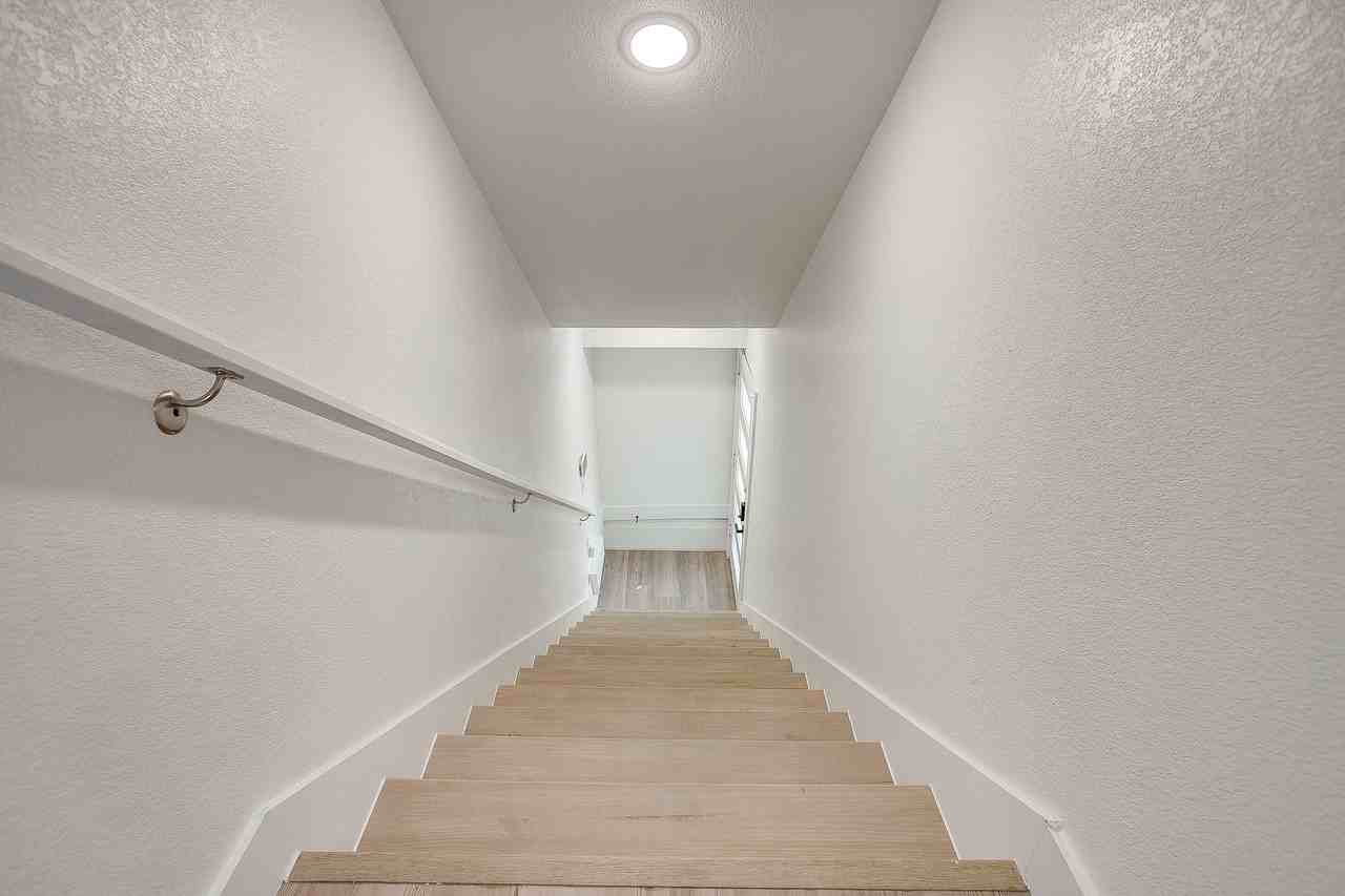 2820 Wayside Ave - Photo 7 of 39