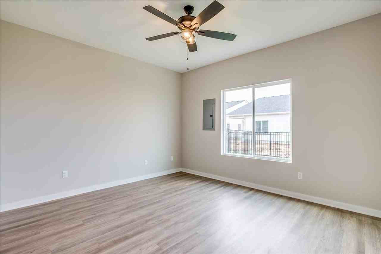 2102 N Melody Ct - Photo 3 of 15