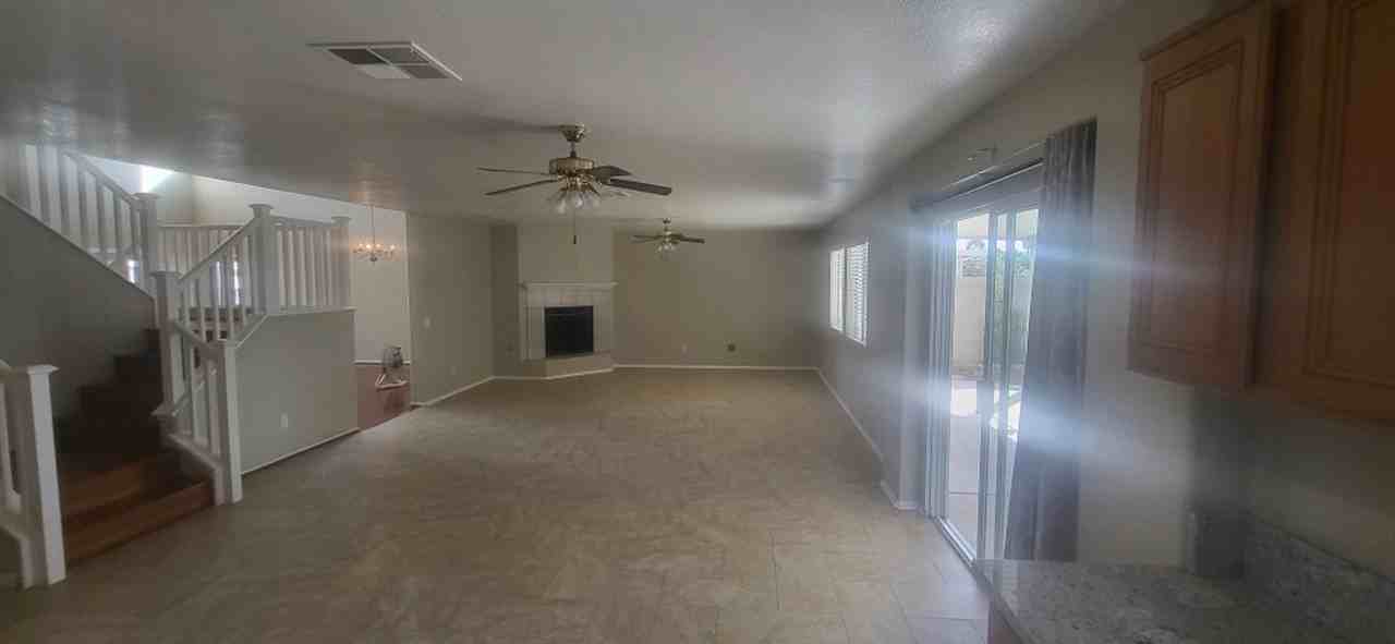 44745 Longfellow Ave - Photo 4 of 19