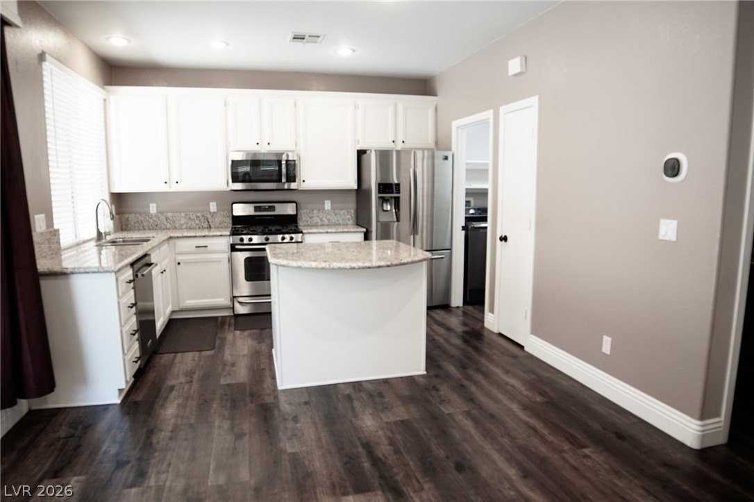205 Summer Palace Way - Photo 6 of 15