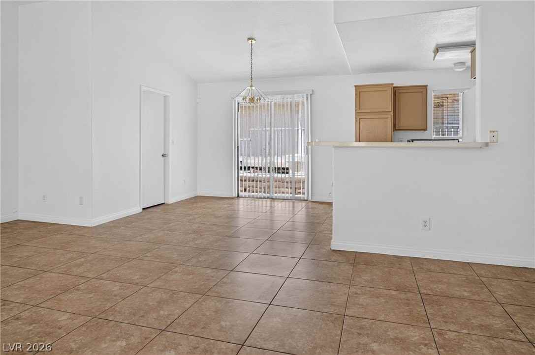 5412 Moonstruck Ave - Photo 7 of 32