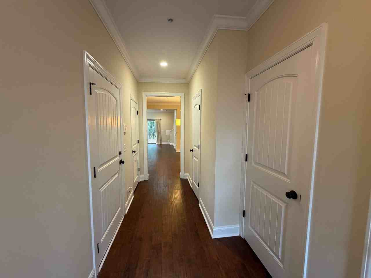 501 Reserve Ln - Photo 3 of 25