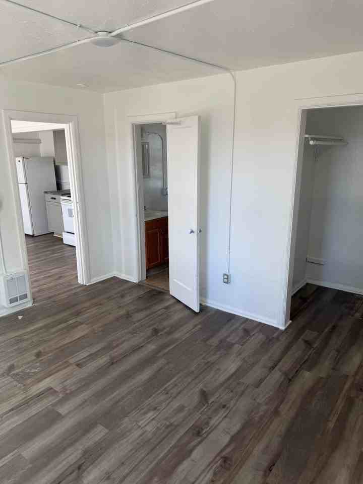 Cottonwood Village - Photo 5 of 17