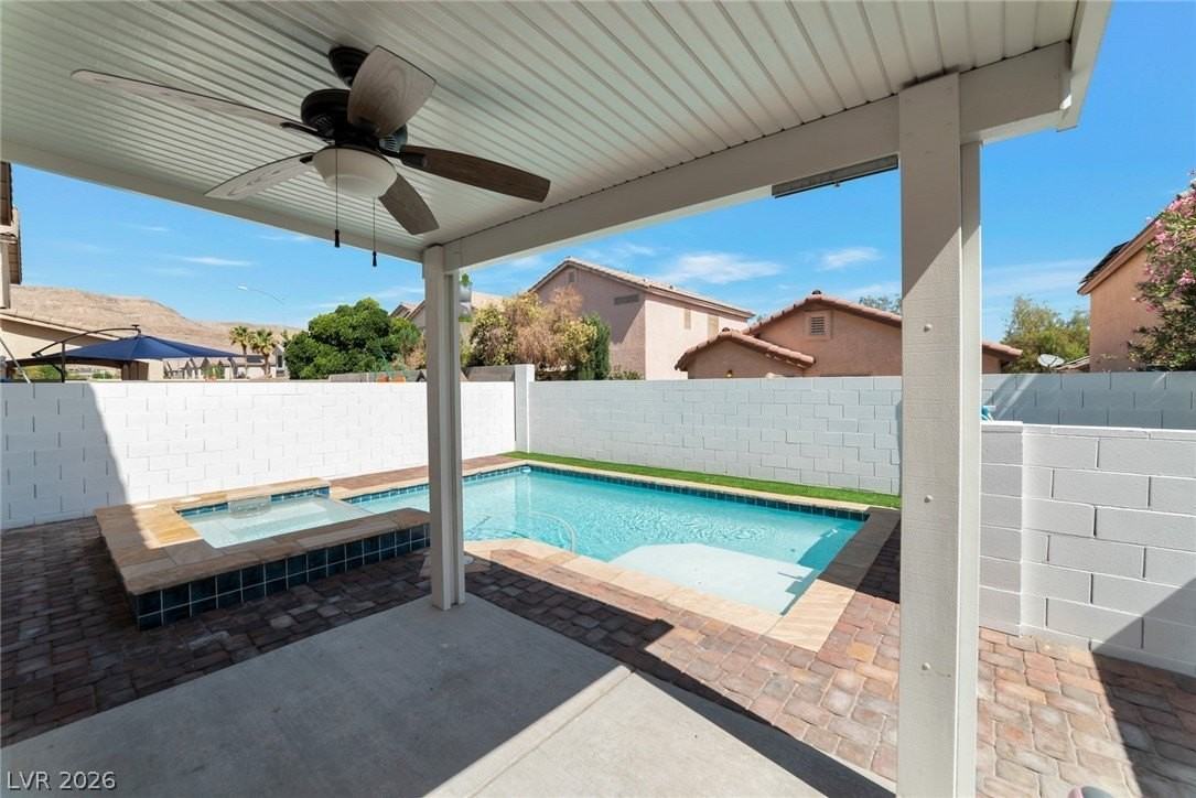 9632 Gatesville Ave - Photo 4 of 32