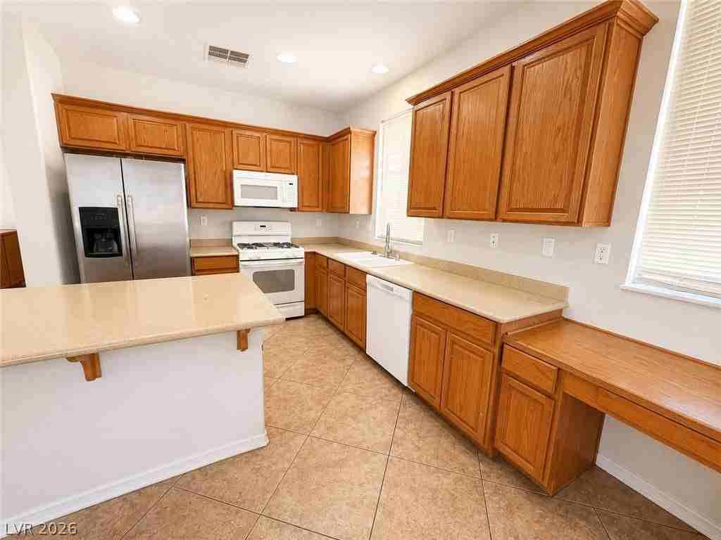 5828 Post Mountain St - Photo 3 of 10