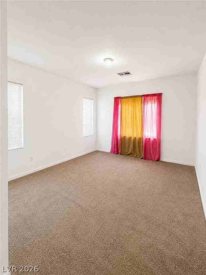 5828 Post Mountain St - Photo 6 of 10