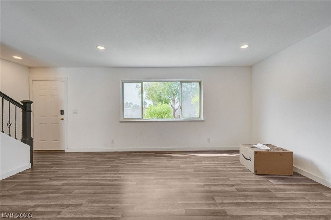 571 Greenbriar Townhouse Way - Photo 7 of 50