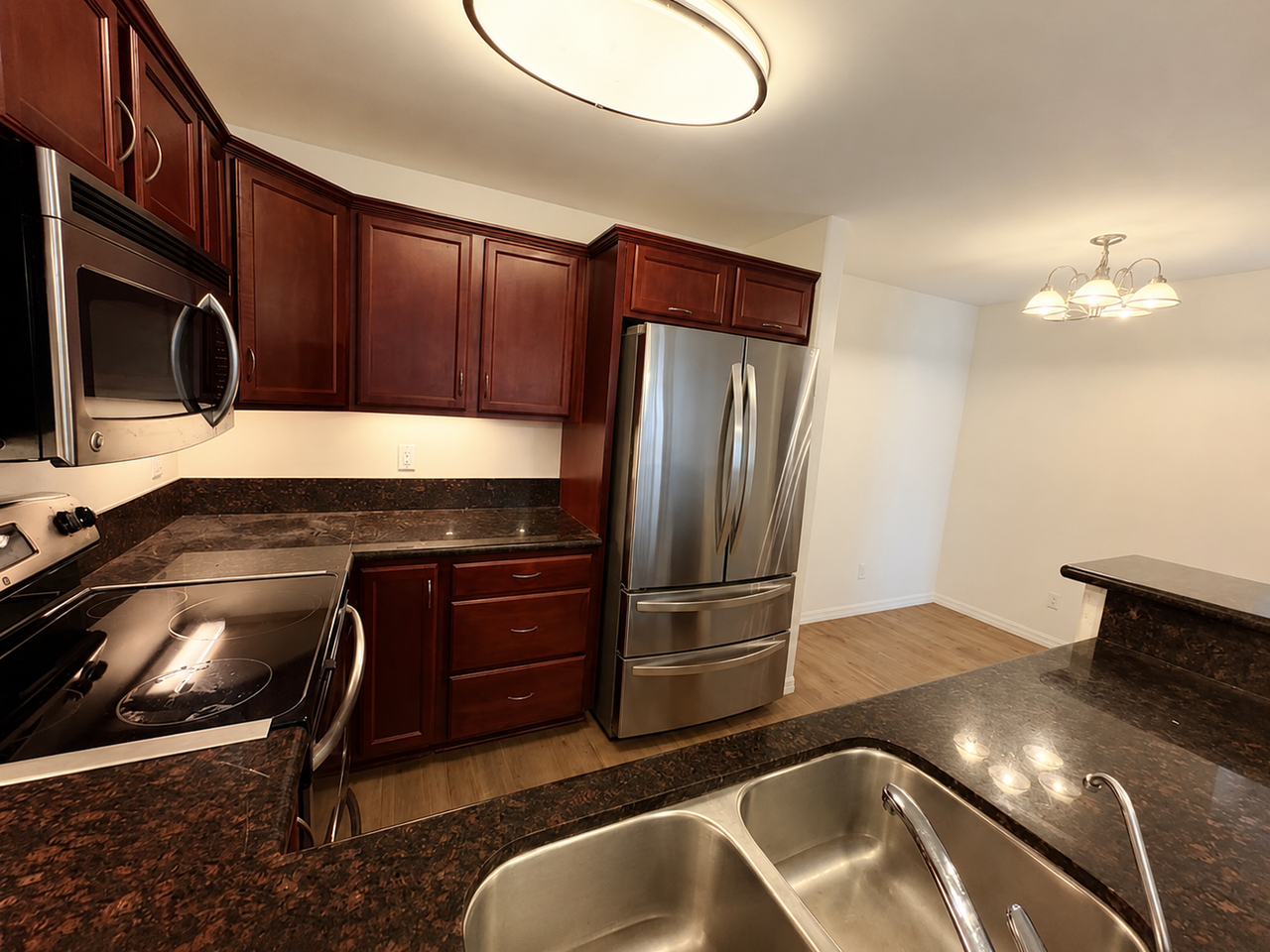 5252 Balboa Arms Dr #182 - Photo 6 of 19