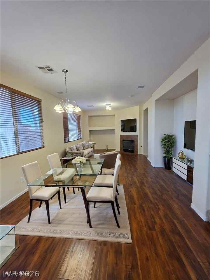 1812 Remembrance Hill St - Photo 2 of 25