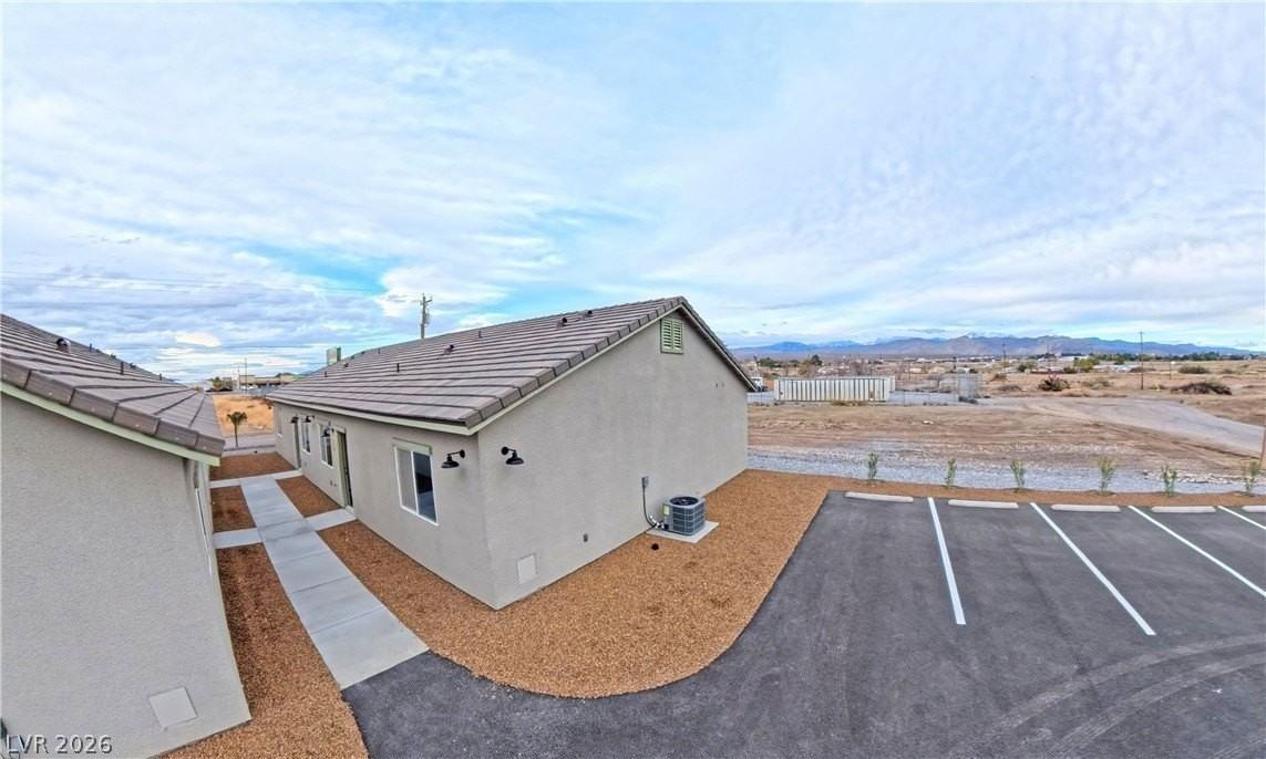 1340 E Arrowhead St #3 - Photo 4 of 32