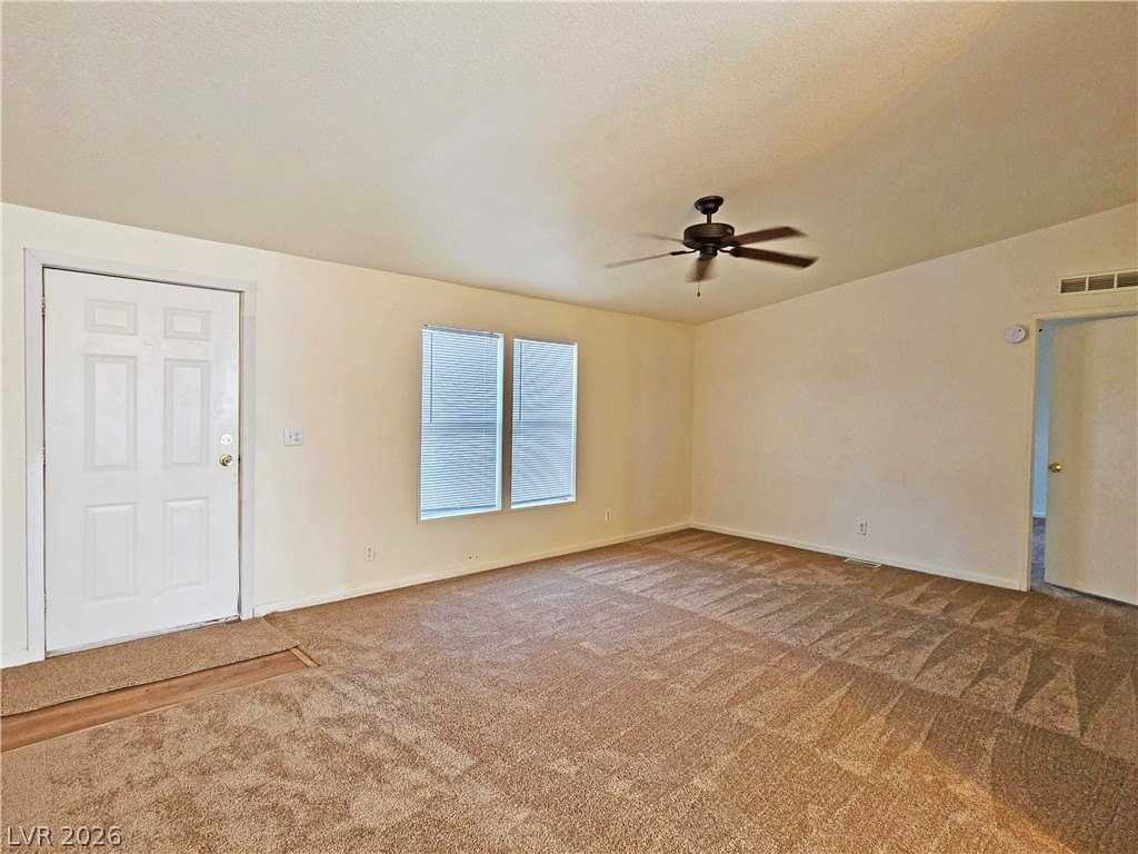 4400 Vicki Ann Rd - Photo 3 of 38