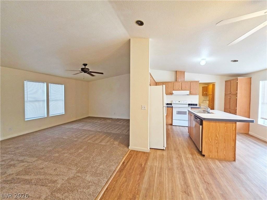 4400 Vicki Ann Rd - Photo 5 of 38
