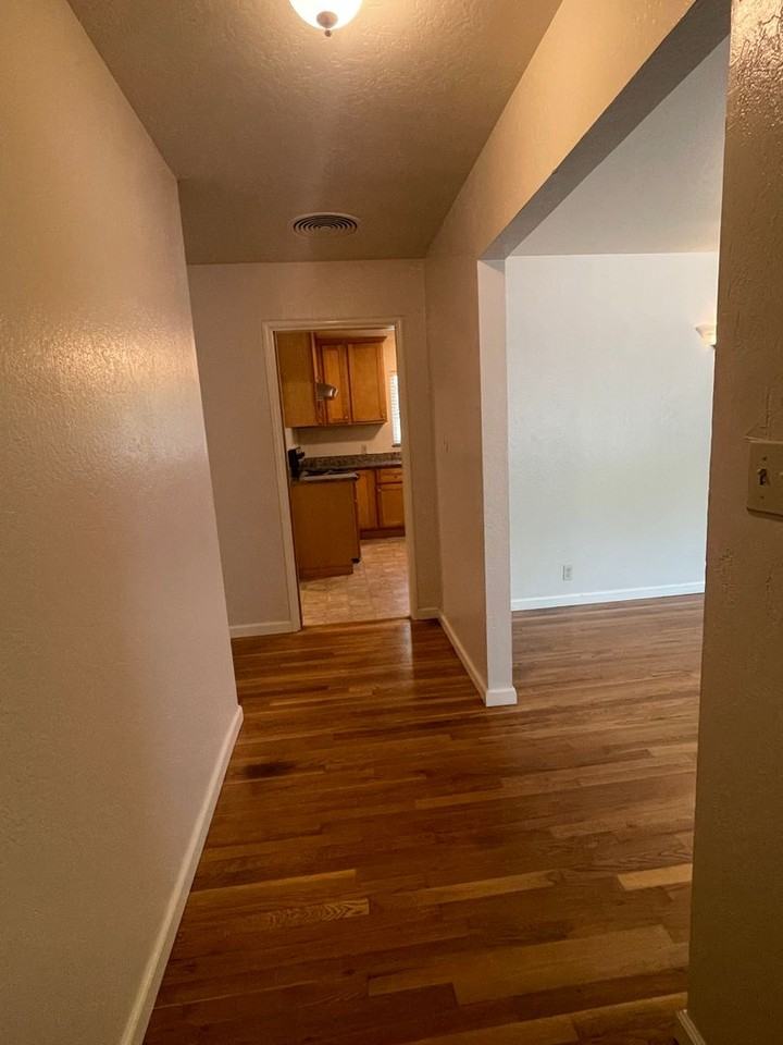 17695 Laurel Rd - Photo 4 of 19