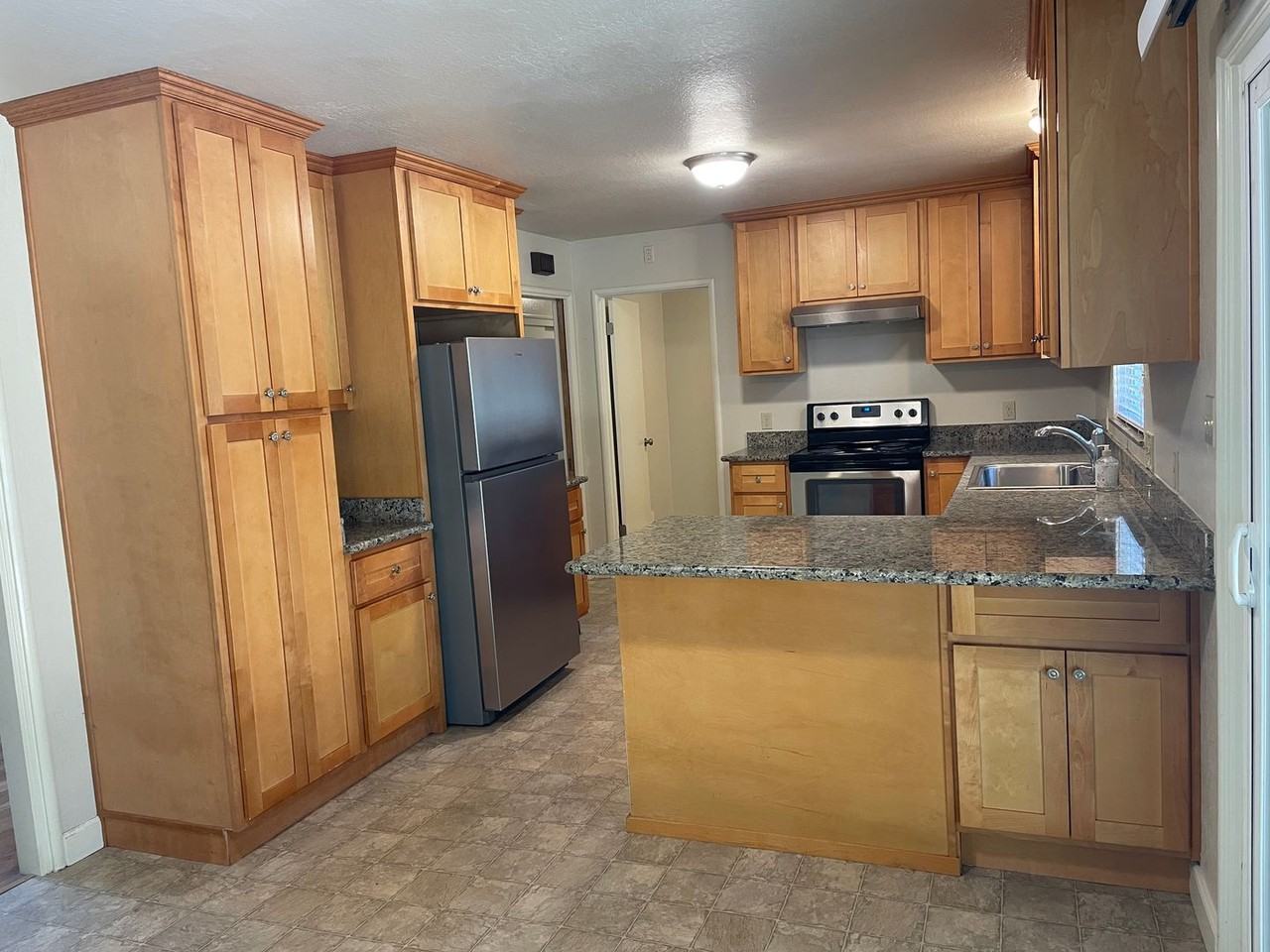 17695 Laurel Rd - Photo 7 of 19