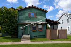 featured image of 216 S 13th St