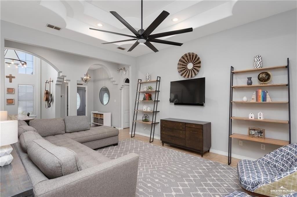 805 Bass Blvd - Photo 2 of 23