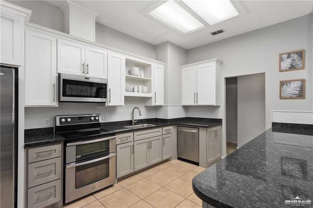 805 Bass Blvd - Photo 6 of 23