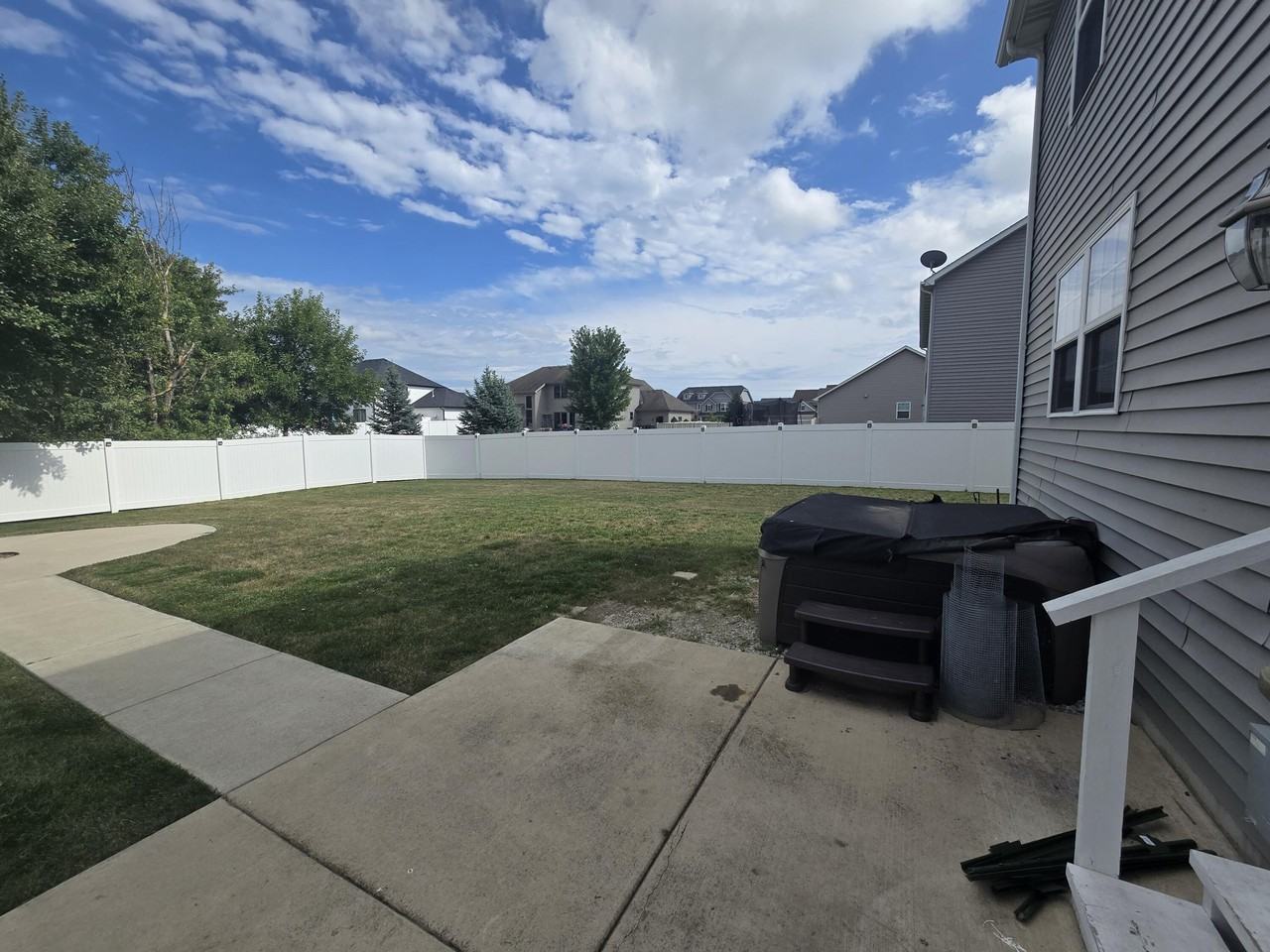 10091 Pearwood Dr - Photo 3 of 40