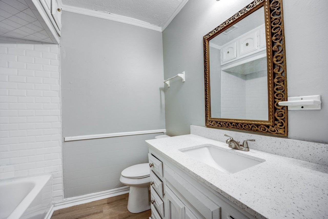4219 S 27th Cir - Photo 4 of 26