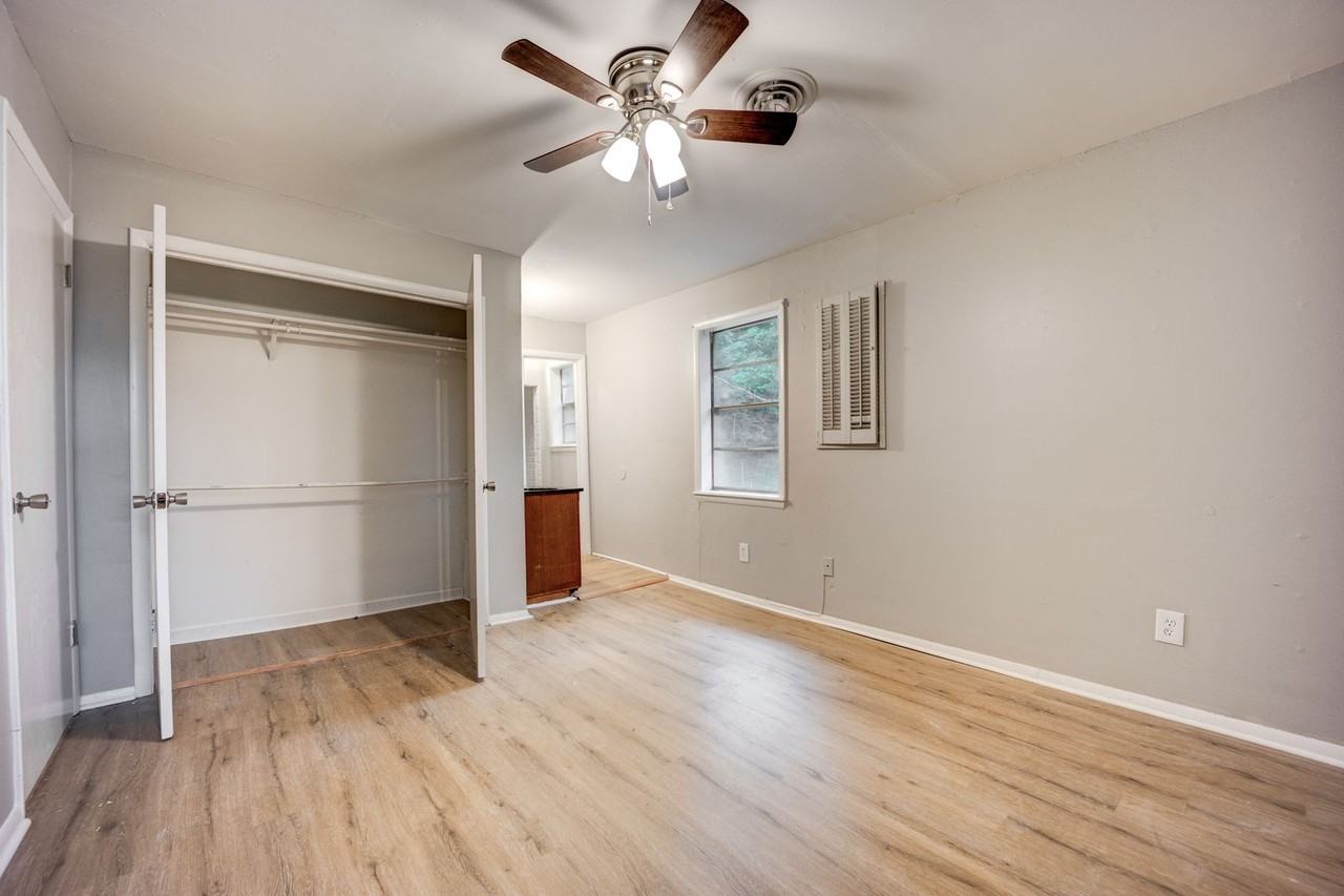 4219 S 27th Cir - Photo 6 of 26