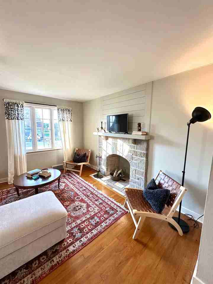 215 Owendale Ave - Photo 3 of 19