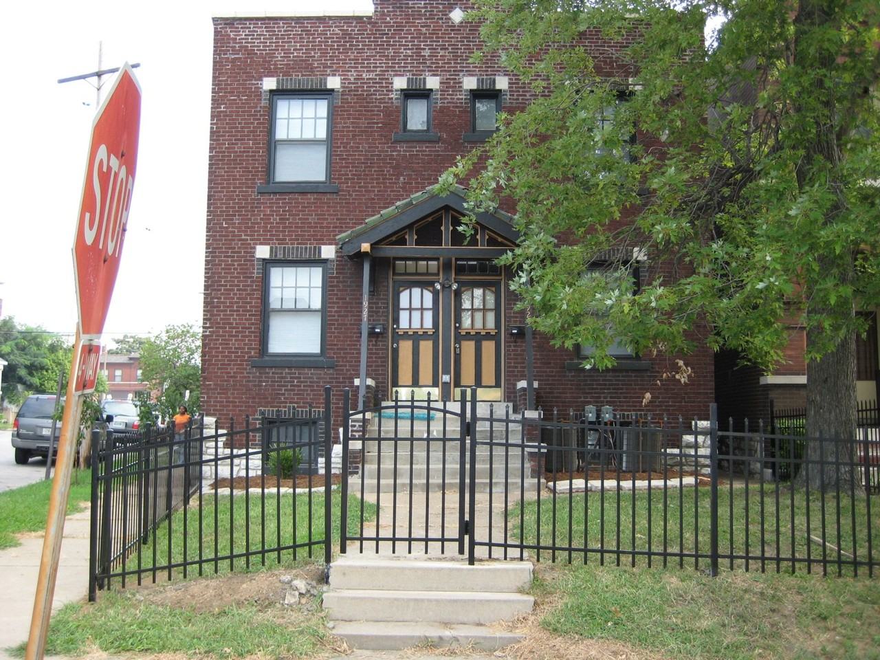 2118-2124 Mississippi in Lafayette Square - Photo 2 of 21