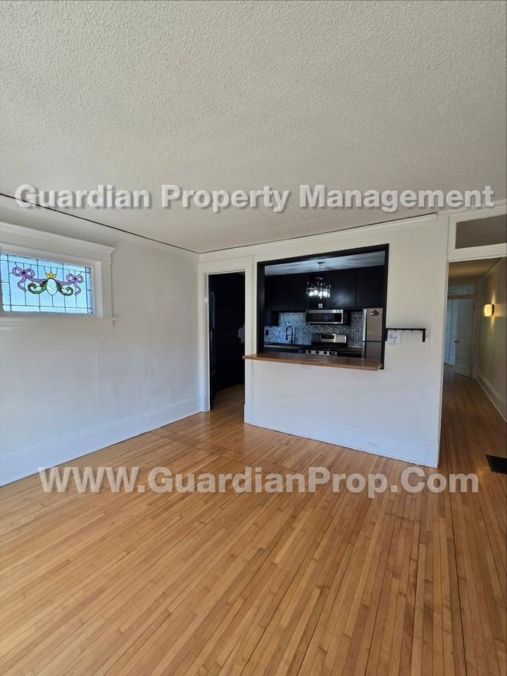 2621 Colfax Ave S - Photo 2 of 8