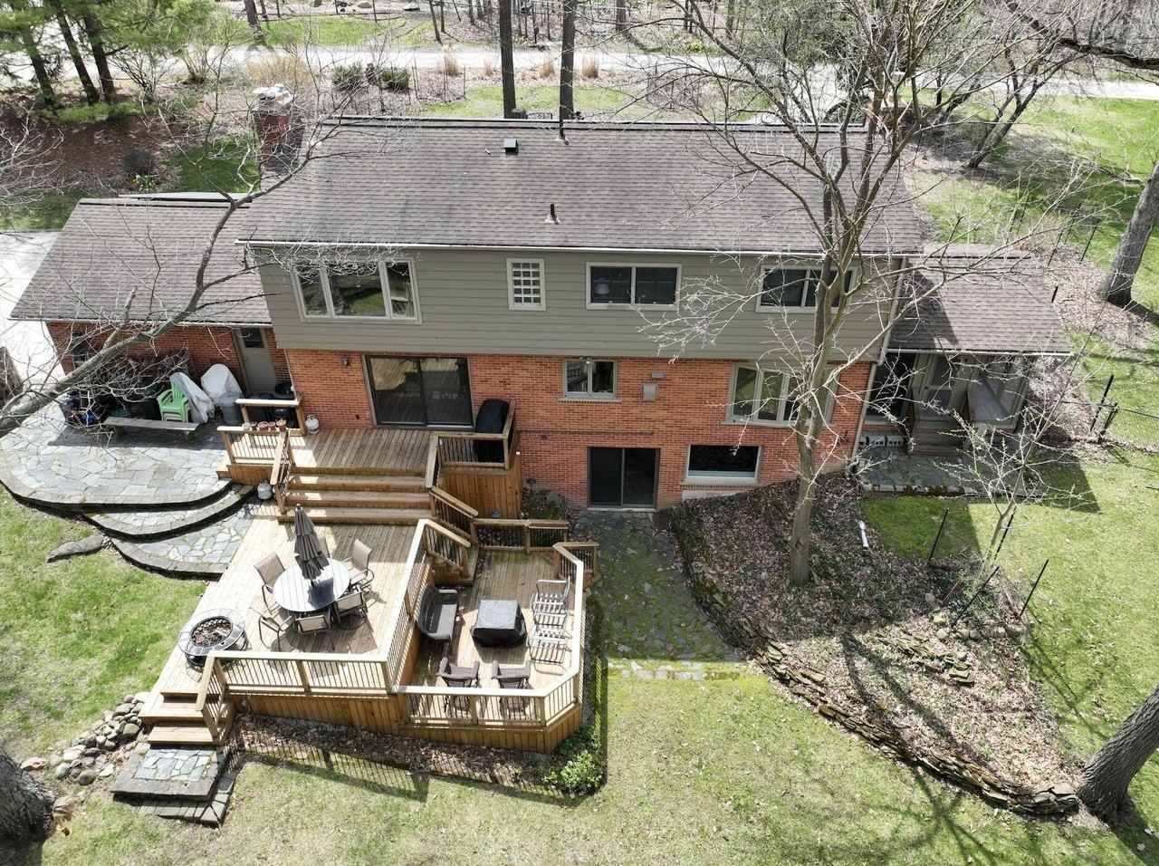 2854 Parkridge Dr - Photo 2 of 23