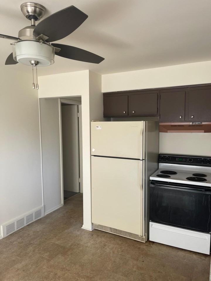 4011 Harlow Ave - Photo 4 of 10