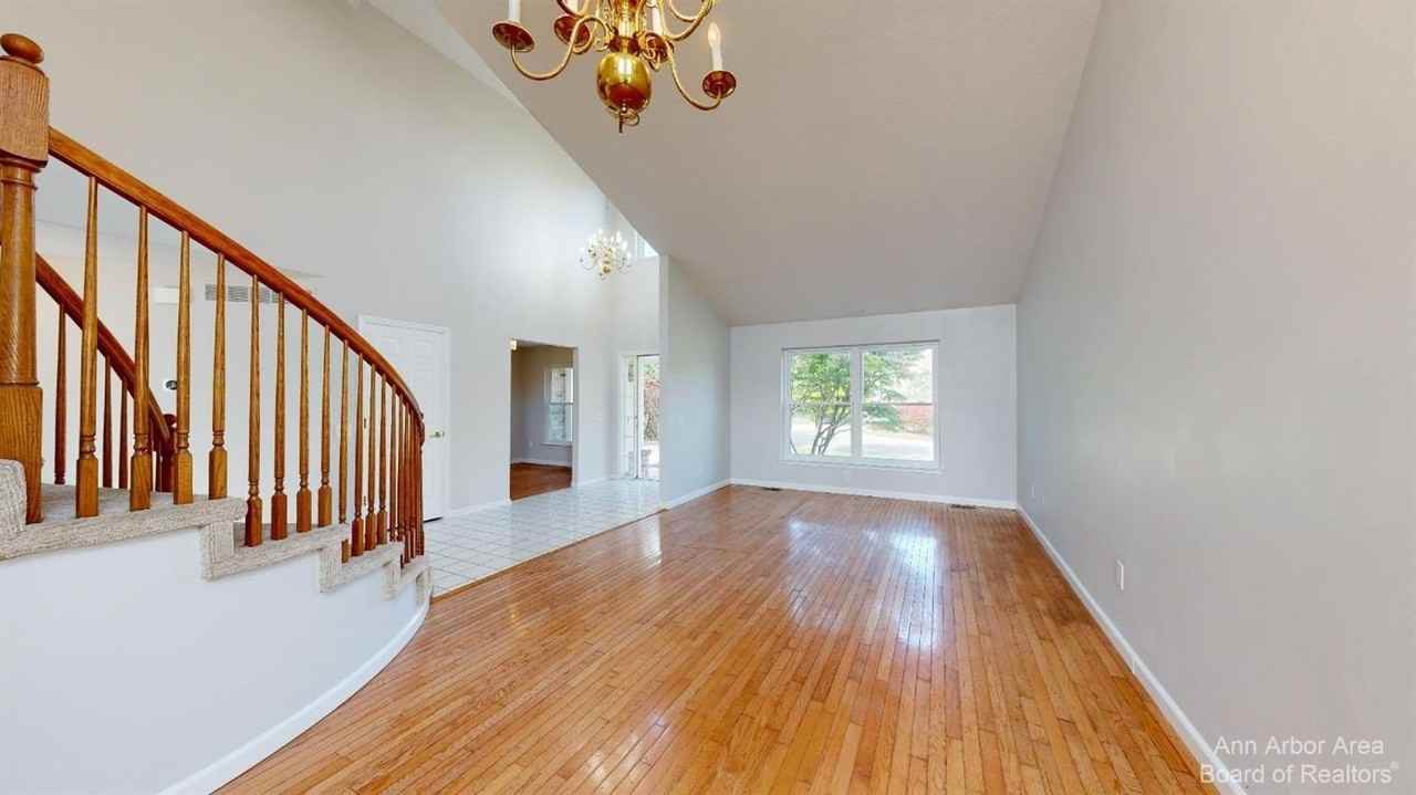 2844 Chaseway Ct - Photo 4 of 35