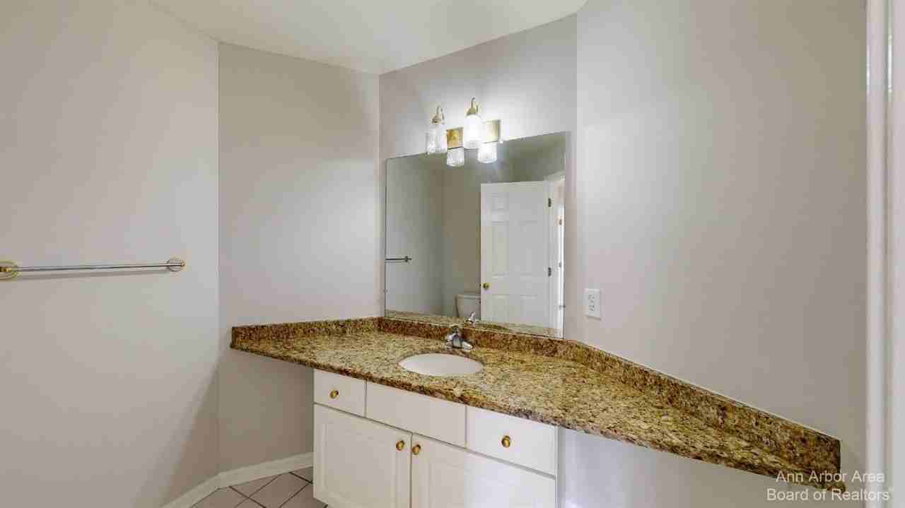 2844 Chaseway Ct - Photo 6 of 35