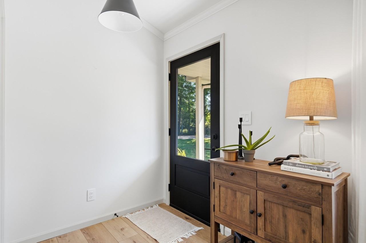 70070 2nd Ave - Photo 4 of 45