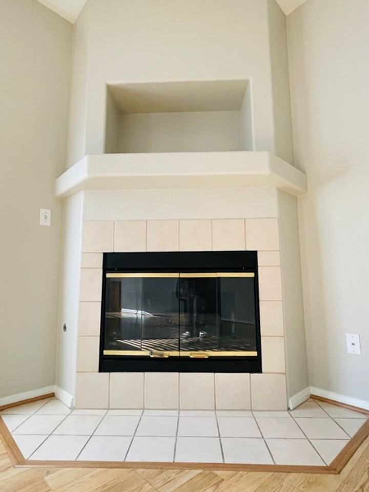 1534 Jenny Linn Dr - Photo 3 of 20