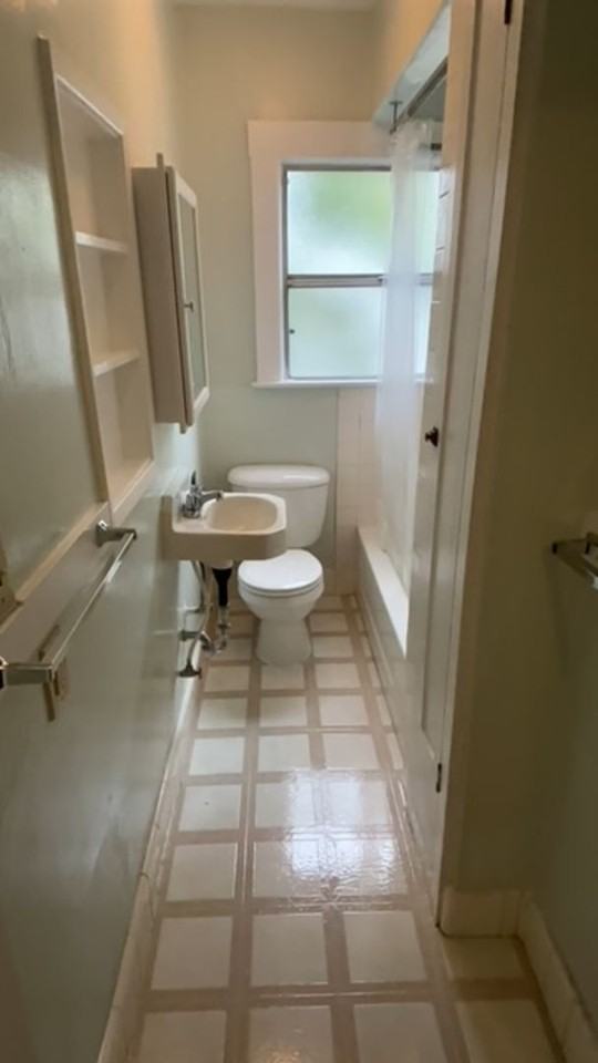 1305 Everett Ave - Photo 5 of 9