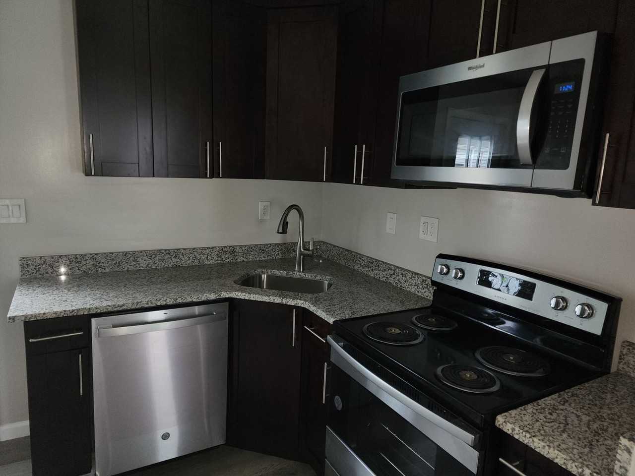 3320 Pleasant Ave - Photo 2 of 22