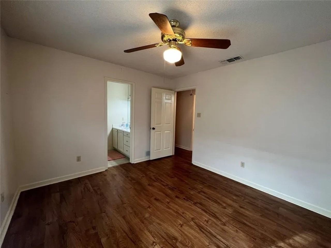 3129 Sappington Pl - Photo 7 of 12