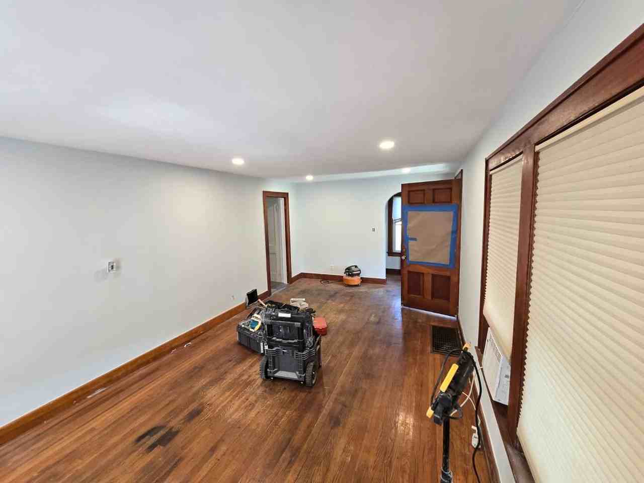 169 Corliss Ave - Photo 7 of 12